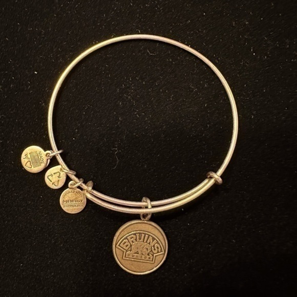 Alex and Ani - Boston Bruins - Wire Bracelet - Picture 1 of 2